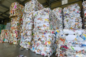 Villeveyrac, centre Oïkos, unité de tri des déchets recyclables