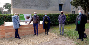 Bio-composteur au Château de Girard à Mèze